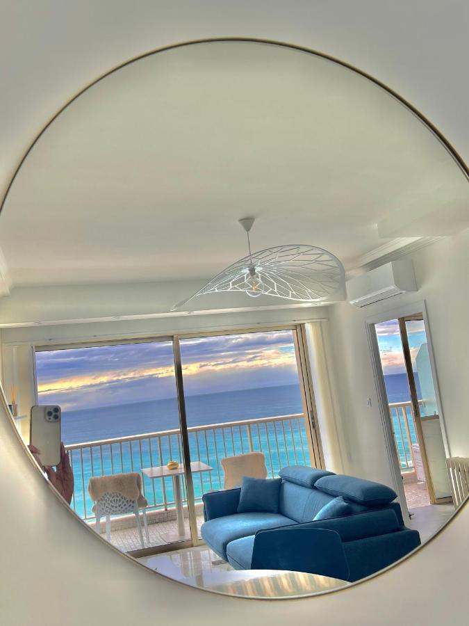 Seaviews By Jenni Menton, La Suite, Superbe Front De Mer, Top Emplacement Avec Terrasse Et Parking! Exterior foto